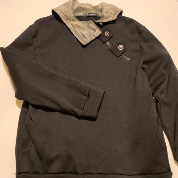 NWOT MEN’S MUKE HOODIE. - Picture 1 of 12
